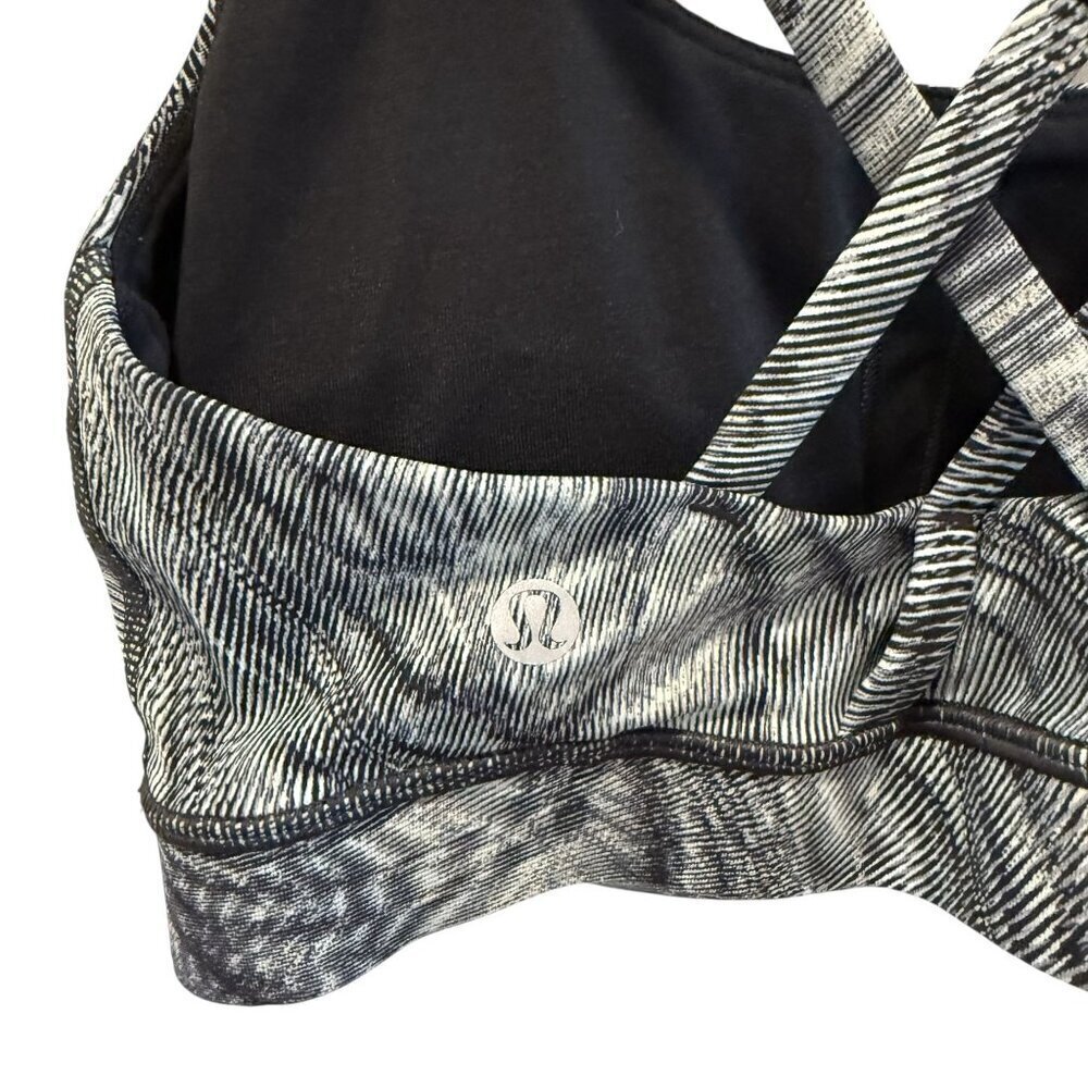 Lululemon Womens Size 6 Energy Stappy Sports Bra Black & White Abstract - Picture 4 of 6